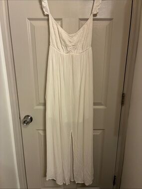 Promesa Cream Textured Maxi Dress